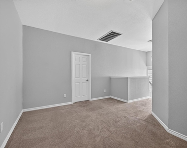 1013 Wenk Drive - Photo Thumbnail 22