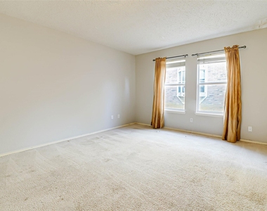 5008 Vineyard Lane - Photo Thumbnail 16