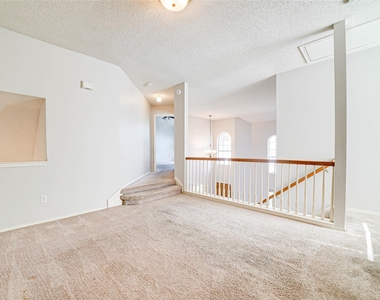 5008 Vineyard Lane - Photo Thumbnail 11