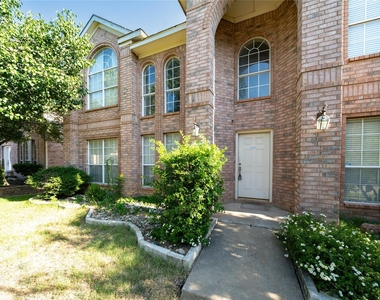 5008 Vineyard Lane - Photo Thumbnail 1