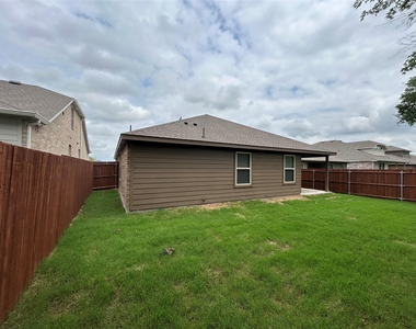 3920 Glastonbury Road - Photo Thumbnail 20