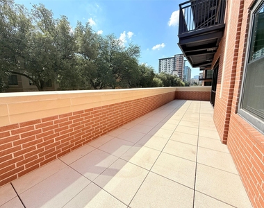 3255 Carlisle Street - Photo Thumbnail 15
