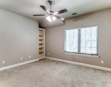 809 Milton Way - Photo Thumbnail 9