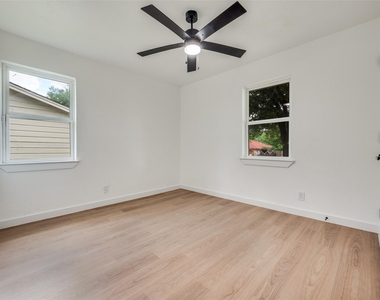 1646 Jackson Street - Photo Thumbnail 9