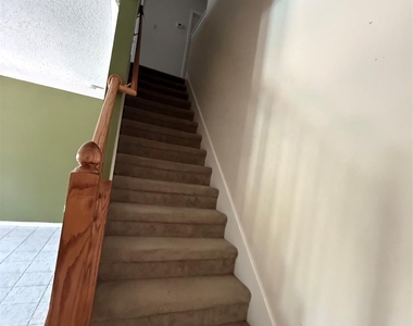 2332 Boardwalk Drive - Photo Thumbnail 6
