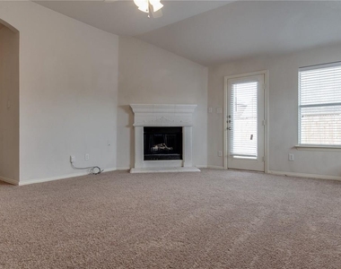 2717 Sunlight Drive - Photo Thumbnail 9