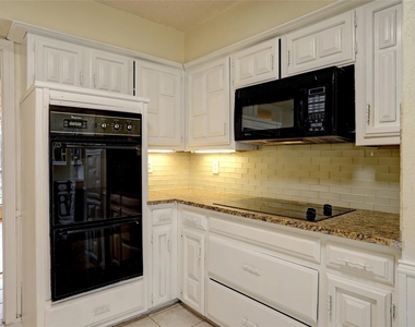 3913 Sandia Drive - Photo Thumbnail 7