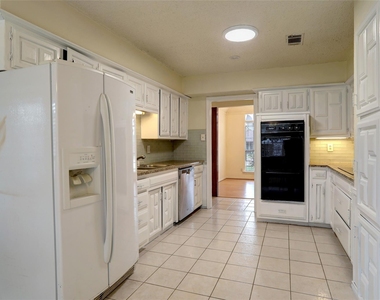 3913 Sandia Drive - Photo Thumbnail 6