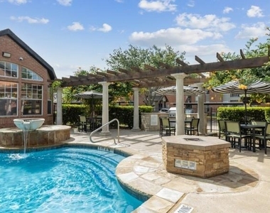 6201 Chapel Hill Boulevard - Photo Thumbnail 16