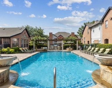 6201 Chapel Hill Boulevard - Photo Thumbnail 14