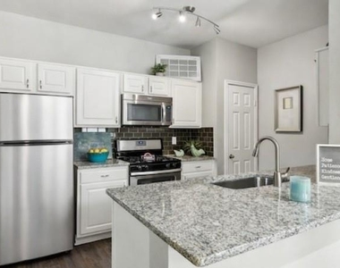 6201 Chapel Hill Boulevard - Photo Thumbnail 7