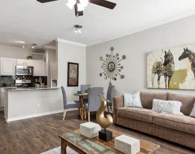 6201 Chapel Hill Boulevard - Photo Thumbnail 2