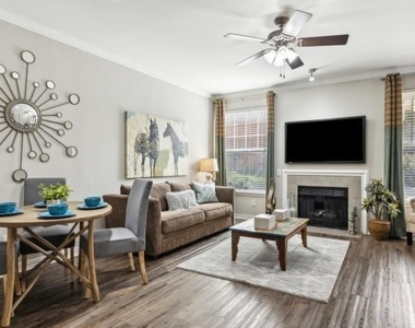 6201 Chapel Hill Boulevard - Photo Thumbnail 3
