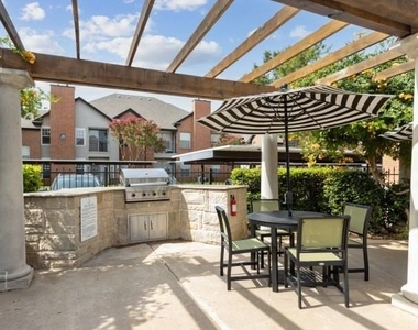 6201 Chapel Hill Boulevard - Photo Thumbnail 18