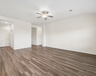 10529 Tuxinaw Trail - Photo Thumbnail 7