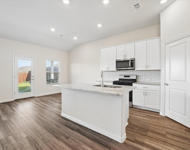 10529 Tuxinaw Trail - Photo Thumbnail 8