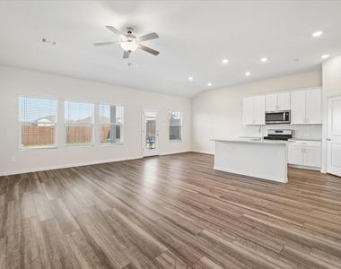 10529 Tuxinaw Trail - Photo Thumbnail 3