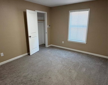 408 S 2nd Avenue - Photo Thumbnail 12