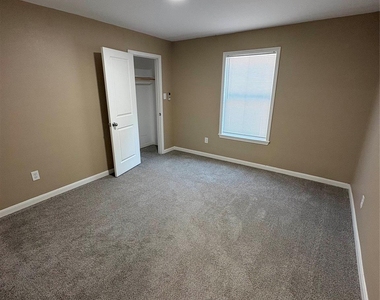 408 S 2nd Avenue - Photo Thumbnail 13