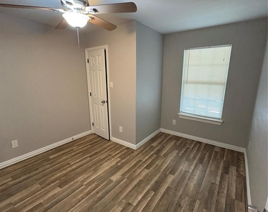 549 Neomi Avenue - Photo Thumbnail 5
