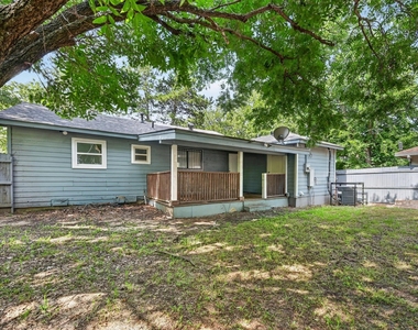 8323 Lapanto Lane - Photo Thumbnail 22