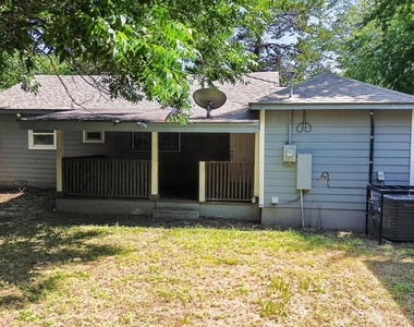 8323 Lapanto Lane - Photo Thumbnail 19
