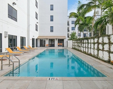 312 23rd Street - Photo Thumbnail 3