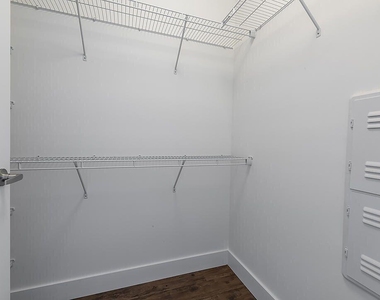 312 23rd Street - Photo Thumbnail 7