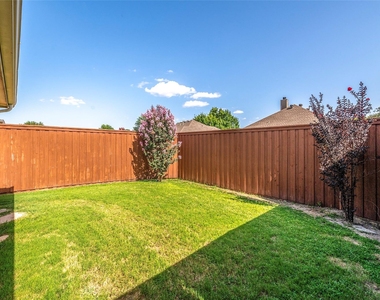 10613 Brandenberg Drive - Photo Thumbnail 32