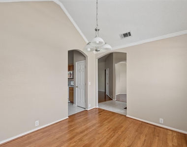 10613 Brandenberg Drive - Photo Thumbnail 5