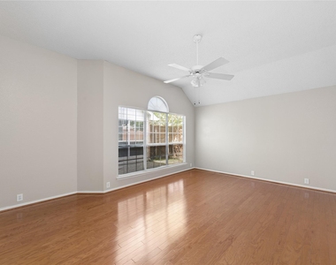 10613 Brandenberg Drive - Photo Thumbnail 14