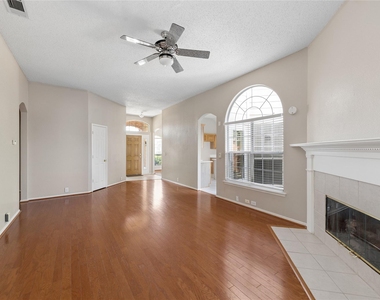10613 Brandenberg Drive - Photo Thumbnail 9