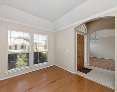 10613 Brandenberg Drive - Photo Thumbnail 6