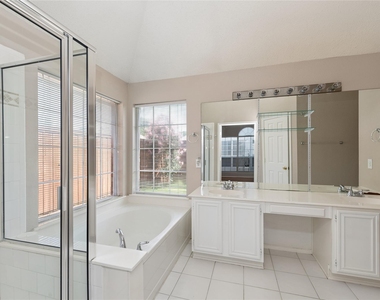 10613 Brandenberg Drive - Photo Thumbnail 18