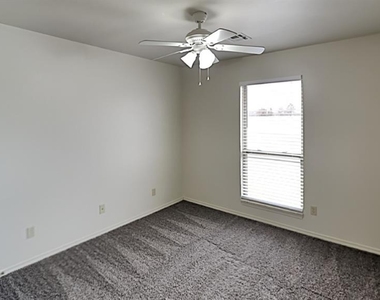 3605 Galatian Way - Photo Thumbnail 9
