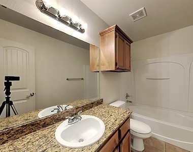 3605 Galatian Way - Photo Thumbnail 10