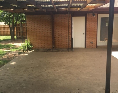 3117 S 22nd Street - Photo Thumbnail 15