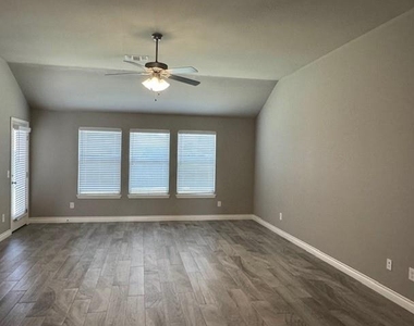 12928 Nw 4th Terrace - Photo Thumbnail 14
