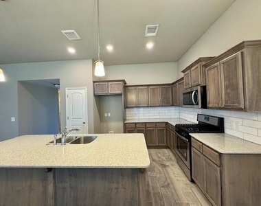 12928 Nw 4th Terrace - Photo Thumbnail 19