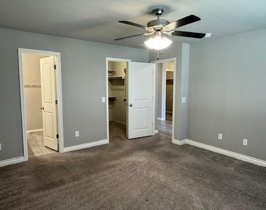 12928 Nw 4th Terrace - Photo Thumbnail 8