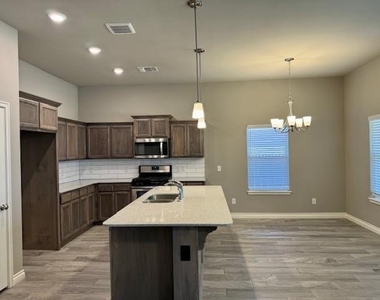 12928 Nw 4th Terrace - Photo Thumbnail 16