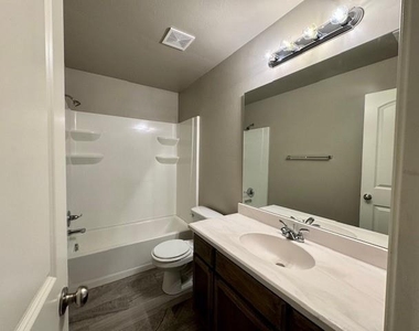 12928 Nw 4th Terrace - Photo Thumbnail 22