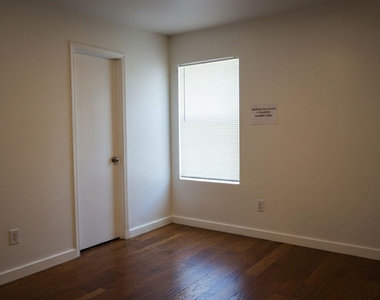 4929 Creek Ridge Trail - Photo Thumbnail 18