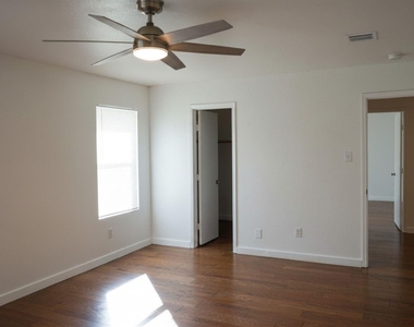 4929 Creek Ridge Trail - Photo Thumbnail 13