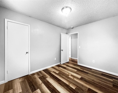 238 W Apple Branch Way - Photo Thumbnail 6