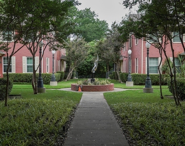 2809 Minert Street - Photo Thumbnail 10