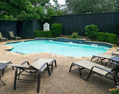 2809 Minert Street - Photo Thumbnail 14