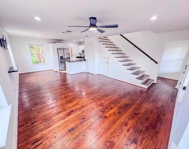 2809 Minert Street - Photo Thumbnail 1