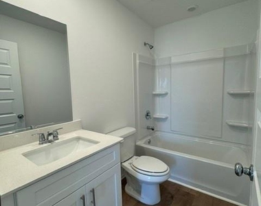 16217 Maroon Drive - Photo Thumbnail 6