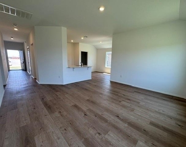 16217 Maroon Drive - Photo Thumbnail 15